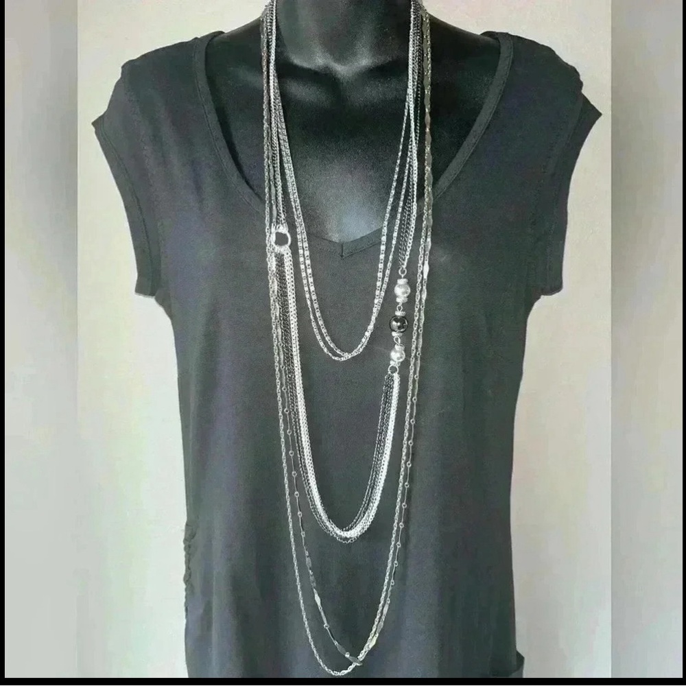 Lot of silver and black jewelry- necklaces, bracelets, earrings - Picture 3 of 16